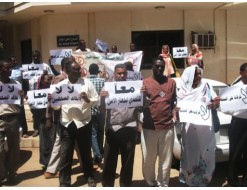 واقع الصحافة السودانية في العام الماضي كان الاسوأ والصحفيون يطالبون بتعديل القوانين ووقف المحاكم الخاصة